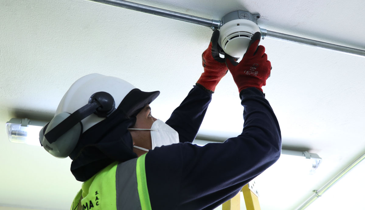 Colocación de detectores de humo, calor y gases